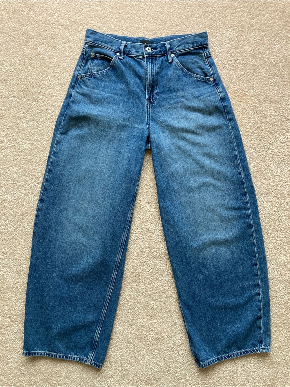Uniqlo women’s barrel jeans sz 27